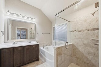 556 Avery Pt in Lavon, TX - Building Photo - Building Photo