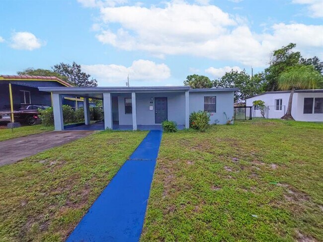 property at 416 NW 19th Ave