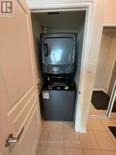 3525 Kariya Dr in Mississauga, ON - Building Photo - Building Photo