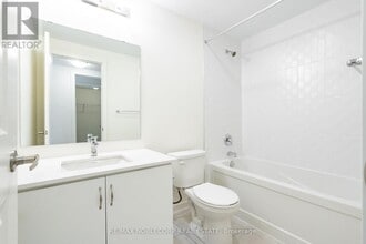 58 Elizabeth St S in Richmond Hill, ON - Building Photo - Building Photo