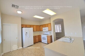 7812 Picnic St in Las Vegas, NV - Building Photo - Building Photo