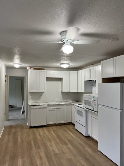 23855 David Dr, Unit 110 in North Olmsted, OH - Building Photo - Building Photo