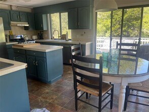 16 Pleasant View Dr in Little Compton, RI - Building Photo - Building Photo