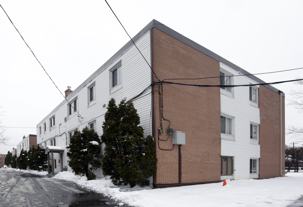 1951-1983 Carling Ave in Ottawa, ON - Building Photo