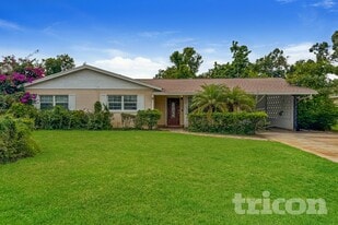 3016 W Robson St in Tampa, FL - Building Photo