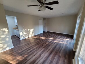 1310 Louisville Rd in Frankfort, KY - Building Photo - Building Photo