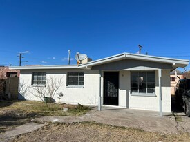 5409 Dailey Ave in El Paso, TX - Building Photo