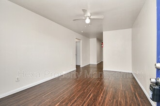 4207 Phlox St in Houston, TX - Building Photo - Building Photo