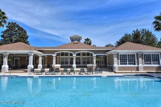 10550 Baymeadows Rd, Unit 429 in Jacksonville, FL - Building Photo - Building Photo