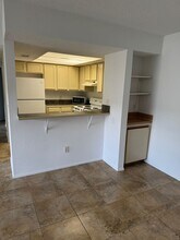 933 Sonesta Ave NE in Palm Bay, FL - Foto de edificio - Building Photo