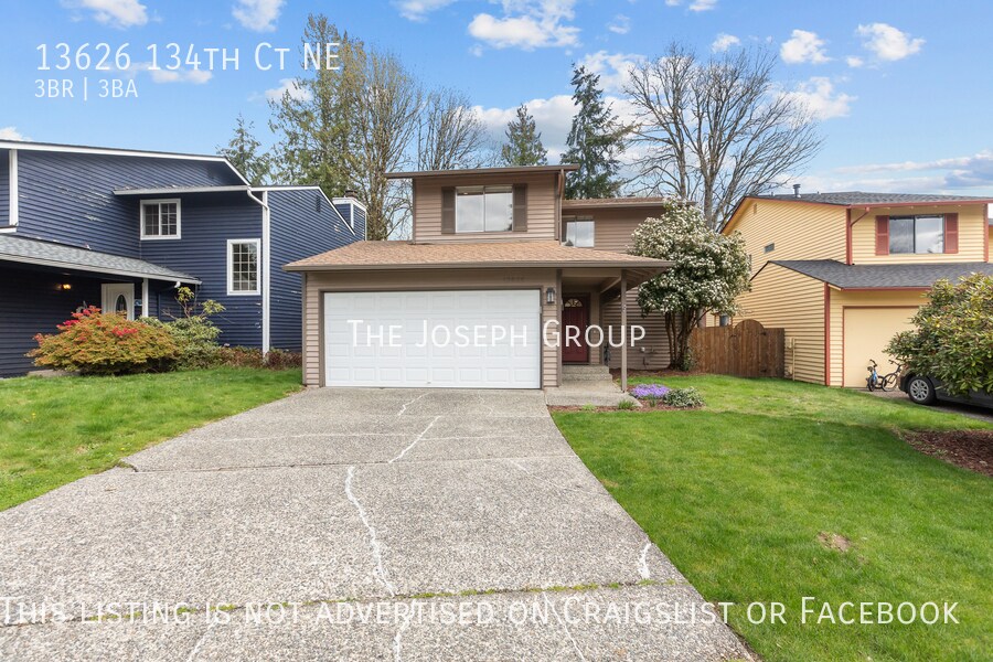 13626 134th Ct NE in Kirkland, WA - Building Photo