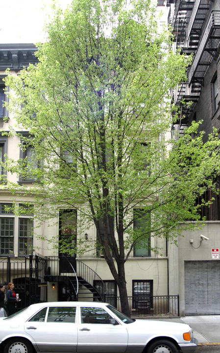 110 E 61st St in New York, NY - Foto de edificio