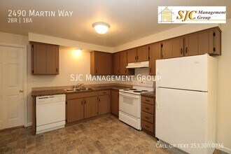 2490 Martin Way in Enumclaw, WA - Building Photo - Building Photo