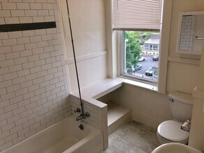 25 N Pleasant St, Unit 3S in Amherst, MA - Building Photo - Building Photo