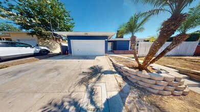 6145 Mary Ln Dr in San Diego, CA - Building Photo - Building Photo