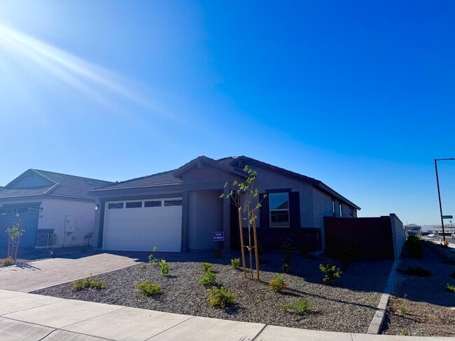 24245 W Raymond St in Buckeye, AZ - Building Photo - Building Photo