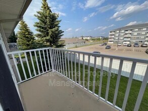 4405-4437 37 St in Stony Plain, AB - Building Photo - Building Photo