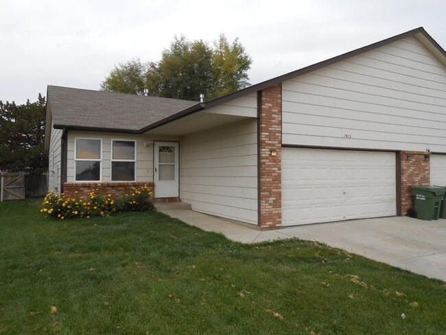 property at 1915 Almond Ave