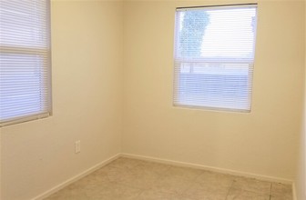 1595 W Mountain View Rd-Unit -1 in Phoenix, AZ - Building Photo - Building Photo