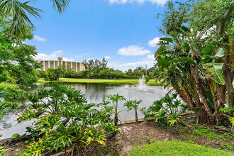 2604 Fairway Dr N in Jupiter, FL - Building Photo - Building Photo