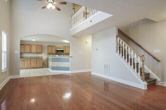 2304 Charny Dr in Raleigh, NC - Foto de edificio - Building Photo