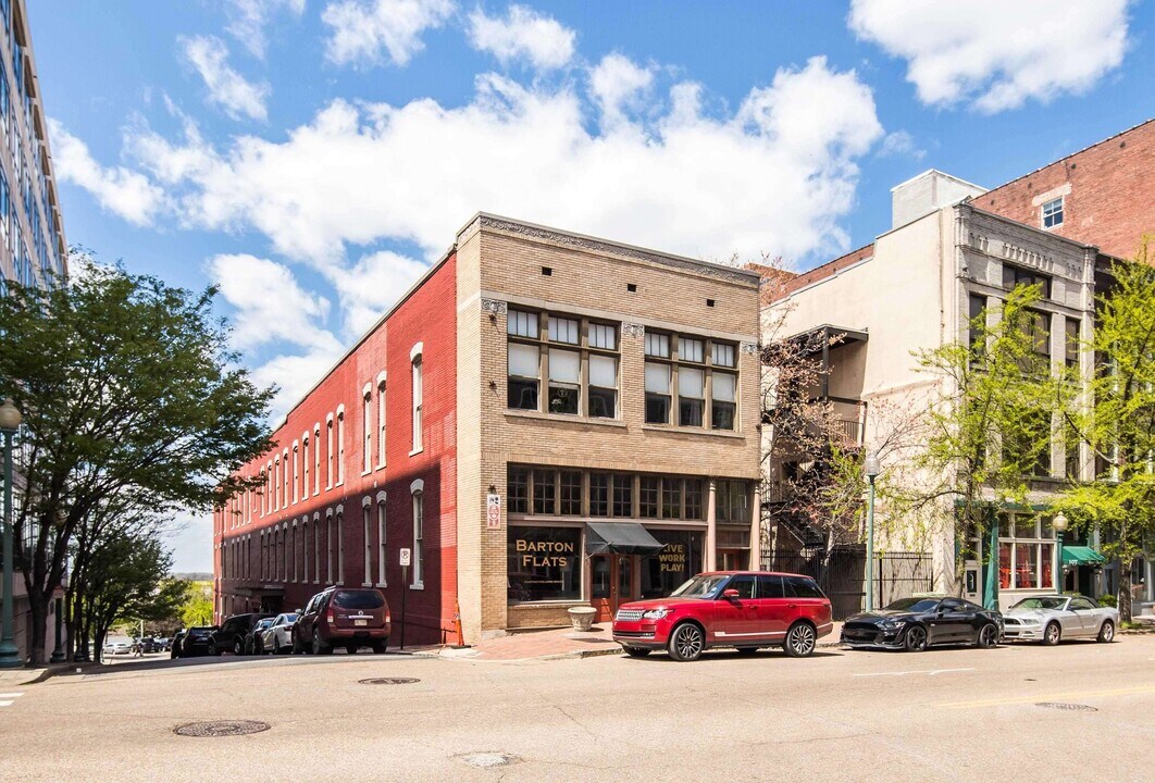 50 Gayoso Ave in Memphis, TN - Building Photo