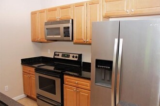 10 Felton St in Brockton, MA - Building Photo - Building Photo