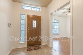 2739 Montebello in San Antonio, TX - Building Photo - Building Photo