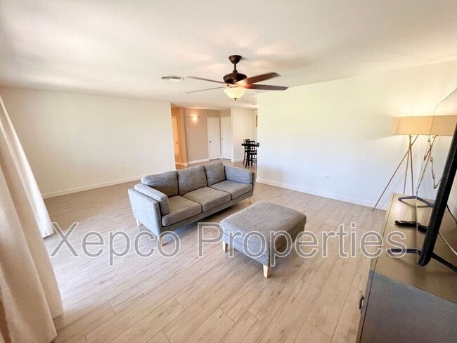 77665 Michigan Dr in Palm Desert, CA - Building Photo - Building Photo