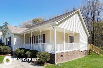 1212 Piney Glen Ln in Zebulon, NC - Building Photo - Building Photo