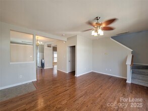 7844 Paper Birch Dr in Charlotte, NC - Building Photo - Building Photo