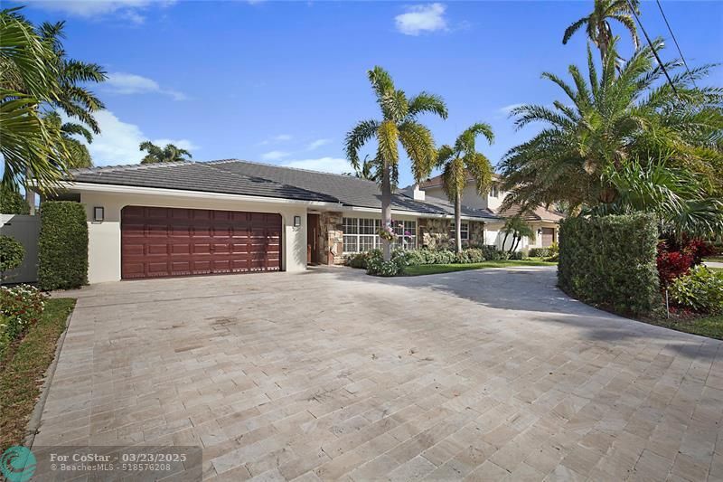 3160 NE 28th Ave in Lighthouse Point, FL - Building Photo