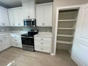 209 Crestview Dr in Whitehouse, TX - Building Photo - Building Photo