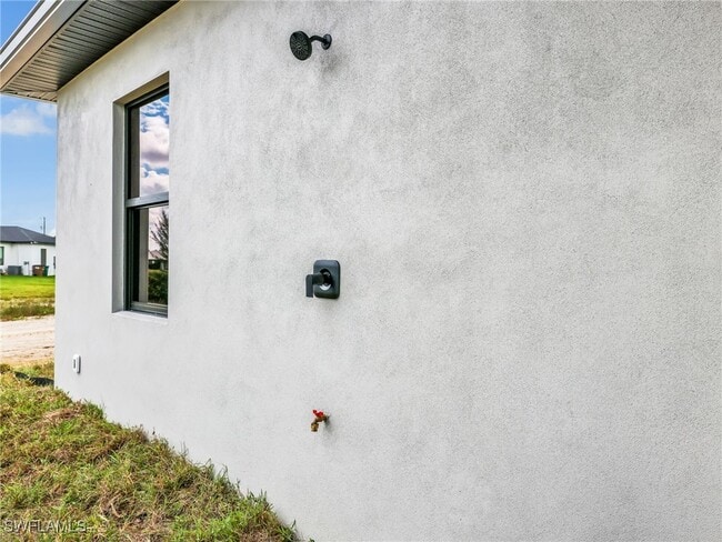 property at 1624 NW 9th Ave