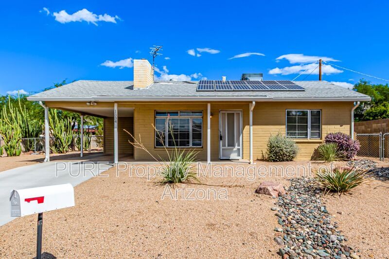 1534 E Griswold Rd in Phoenix, AZ - Building Photo