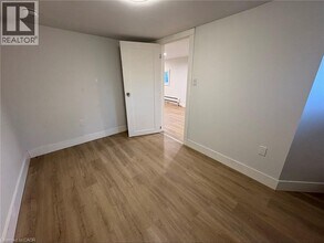 803 King St in Port Colborne, ON - Building Photo - Building Photo