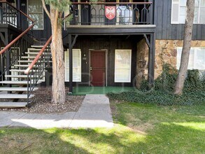 2902 Airport Rd in Colorado Springs, CO - Building Photo - Building Photo