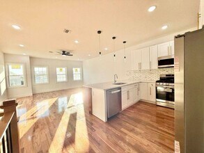 41 W 19th St in Bayonne, NJ - Building Photo - Building Photo