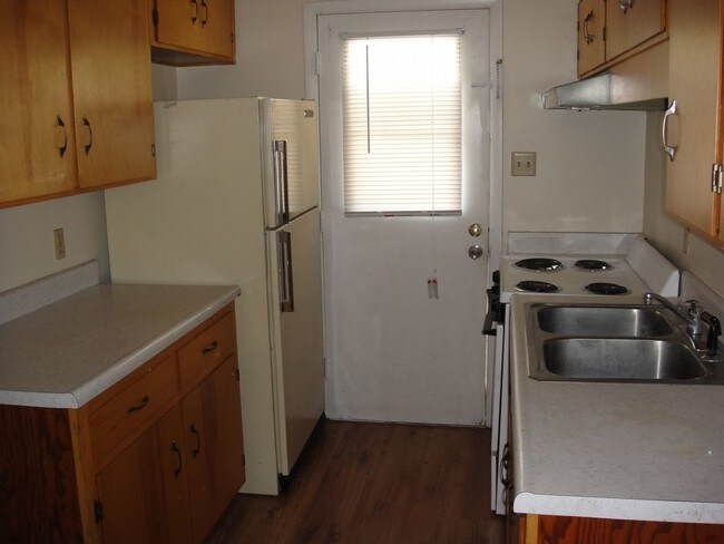 4416 Caroline Dr in Savannah, GA - Building Photo - Building Photo