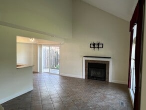 1226 N Knollwood Dr in Palatine, IL - Building Photo - Building Photo