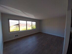 5029 Roosevelt Way NE in Seattle, WA - Building Photo - Building Photo