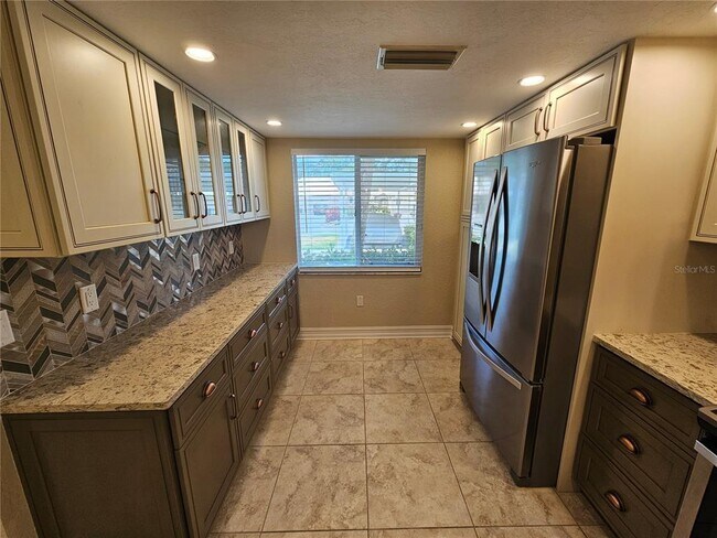4364 Madeira Ct in Sarasota, FL - Building Photo - Building Photo