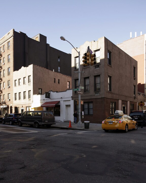 57 Carmine Street in New York, NY - Foto de edificio