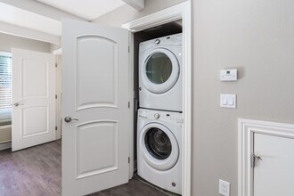 Ramblewood Apartments in Fremont, CA - Foto de edificio - Interior Photo