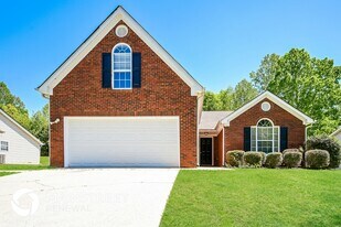 10311 Commons Crossing in Jonesboro, GA - Building Photo