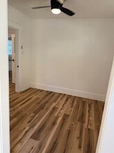 239 Newport Ave in Long Beach, CA - Foto de edificio - Building Photo