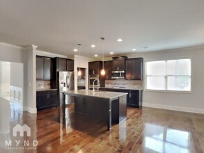 5971 Wolf Creek Dr in Atlanta, GA - Building Photo - Building Photo