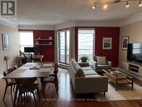556 Laurier Ave W in Ottawa, ON - Building Photo - Building Photo