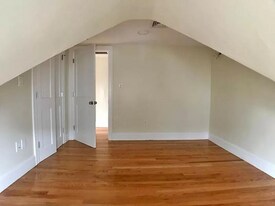 327 Highland Ave, Unit 1 in Somerville, MA - Building Photo