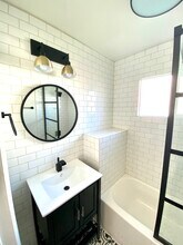 309 Forest St, Unit 309 in Oakland, CA - Foto de edificio - Building Photo